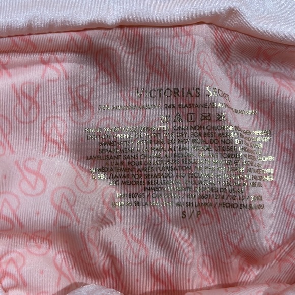 VS Bikini - 32C top - Small Bottom - Picture 2 of 5